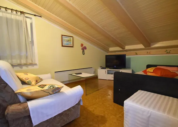 Slunjski Mit Balkon By Interhome