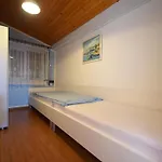 Slunjski Mit Balkon By Interhome Apartman