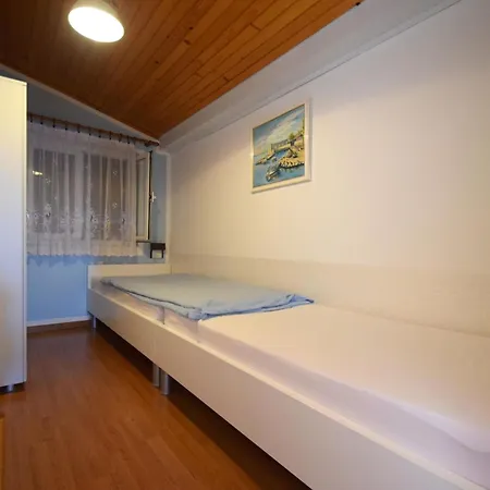 Slunjski Mit Balkon By Interhome Daire